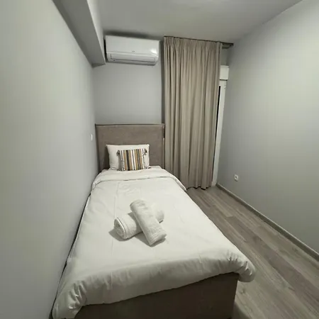 The Greys Ath Apartment